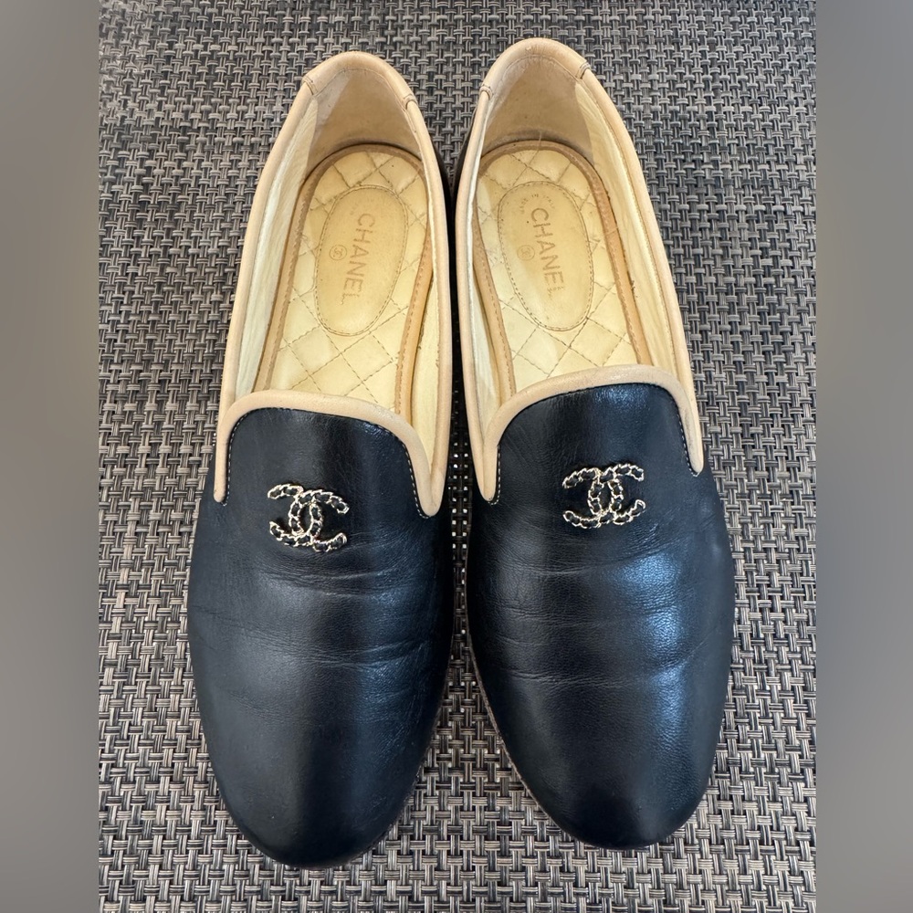 CHANEL Loafers